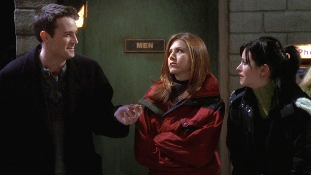 32 Hilarious Chandler Bing Quotes From Friends Cinemablend