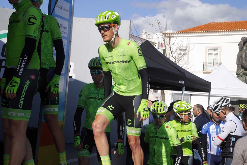 The Cannondale riders head on stage to sign on