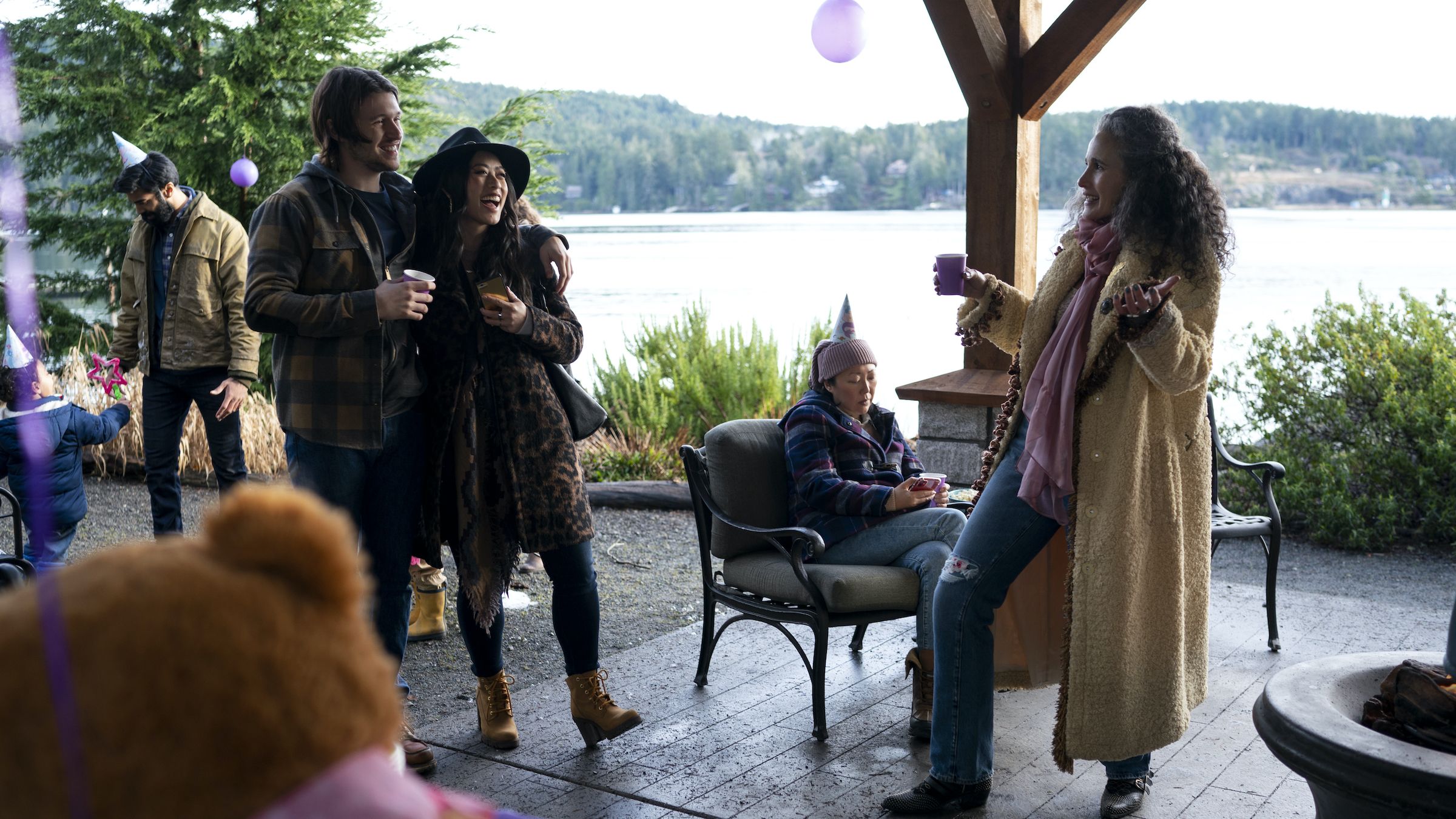 maid l to r zolan arneja as brady, raymond ablack as nate, nick robinson as sean, jessie liang as frankie, and andie macdowell as paula in episode 106 of maid cr ricardo hubbsnetflix © 2021