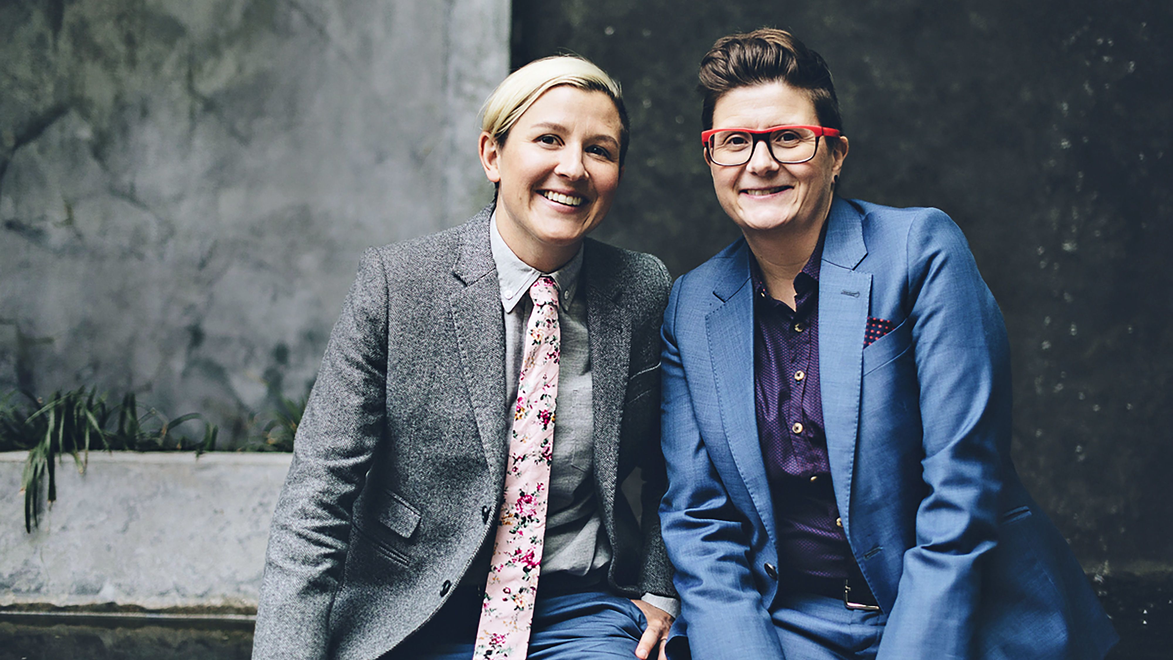 Coat, Glasses, Smile, Collar, Dress shirt, Shirt, Outerwear, Happy, Facial expression, Style,