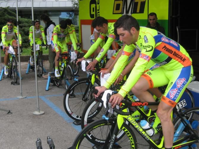 The Neri Sottoli riders warmed up on their Cipollini road bikes