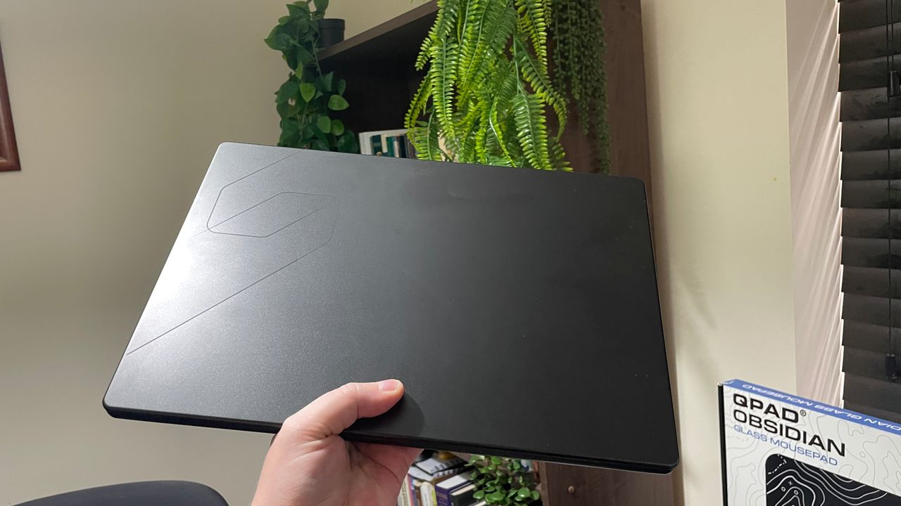 An MSI Stealth 16 AI+ gaming laptop with RTX 5080 mobile (125 W).