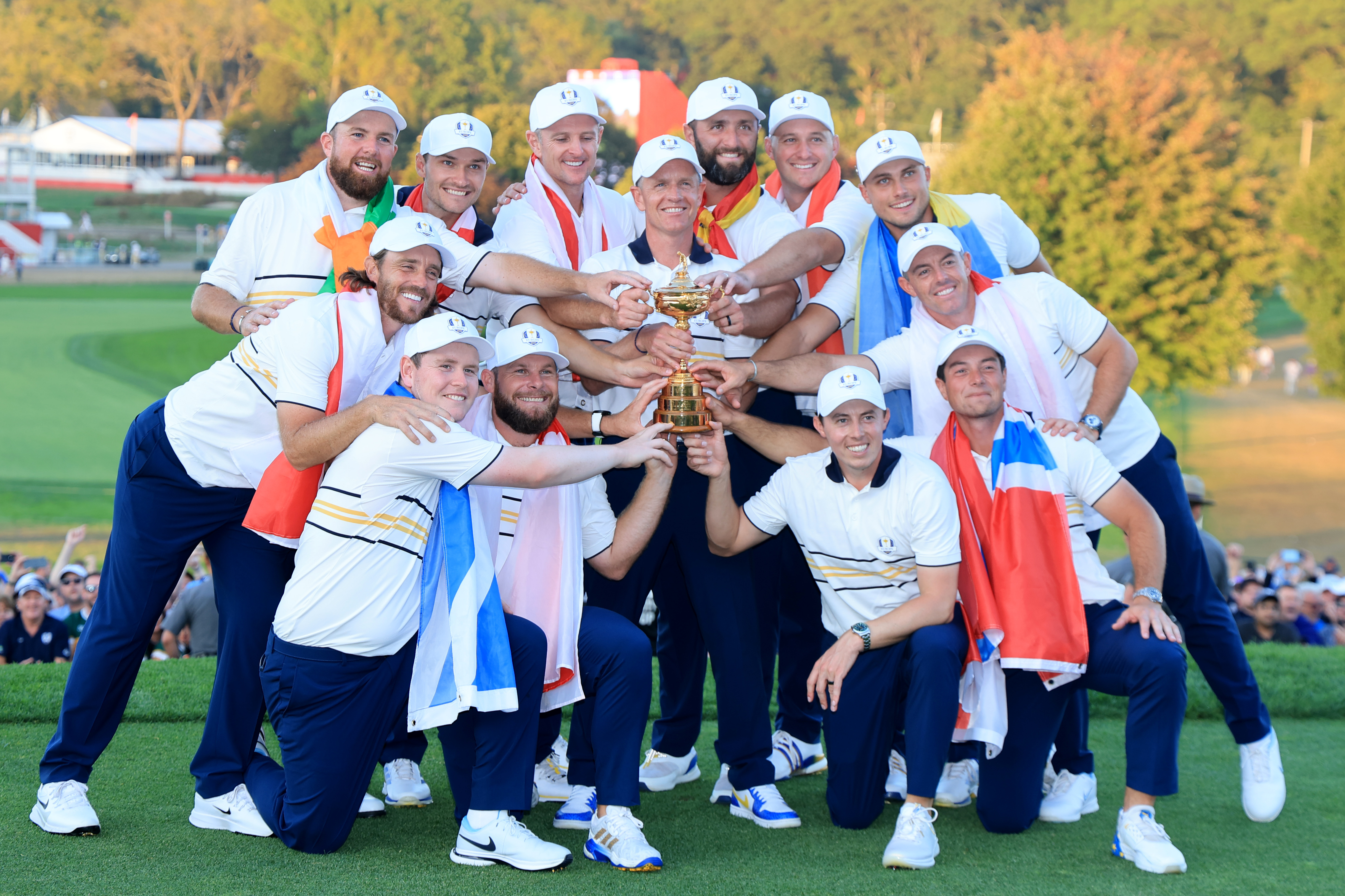 Team Europe pose for a photo