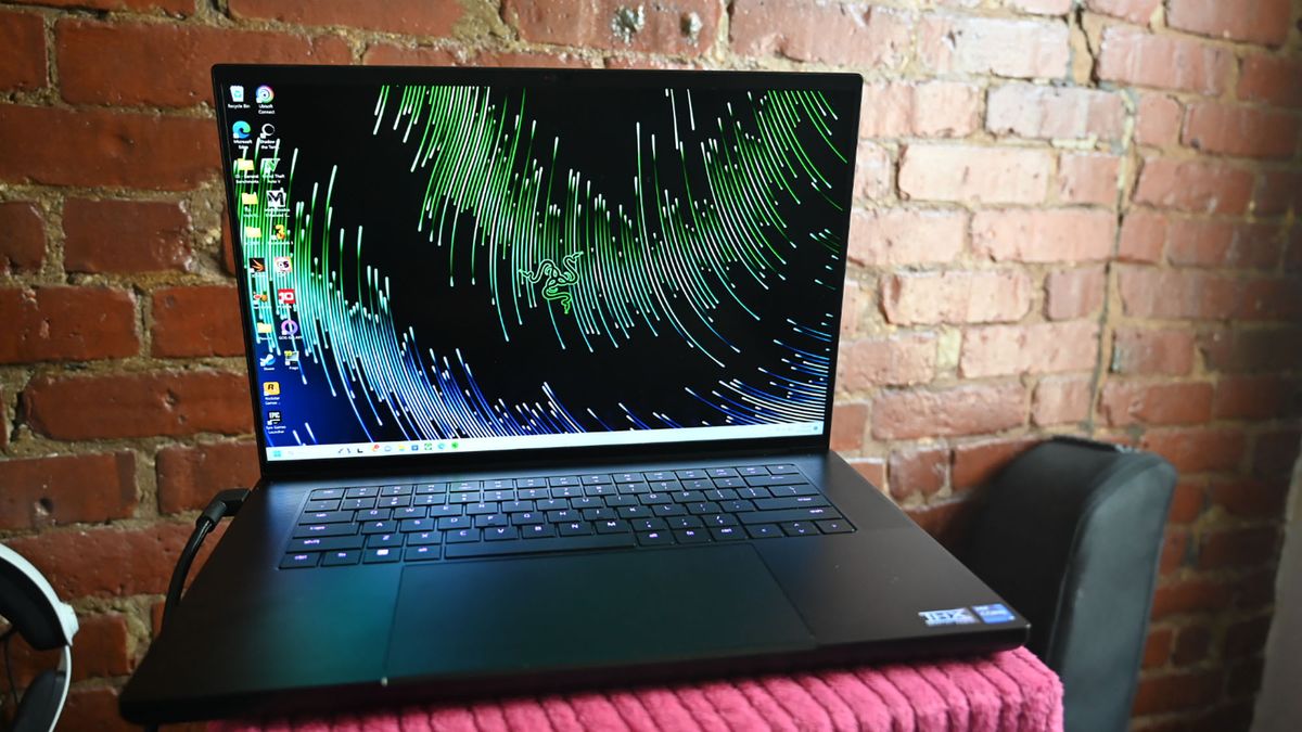 Razer Blade 16 and 18 hands-on review: not afraid to go big