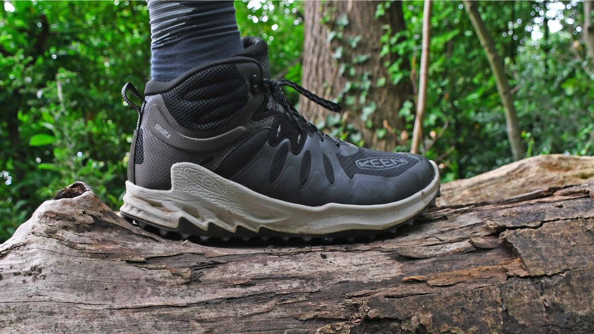 keen wild sky waterproof hiking boots