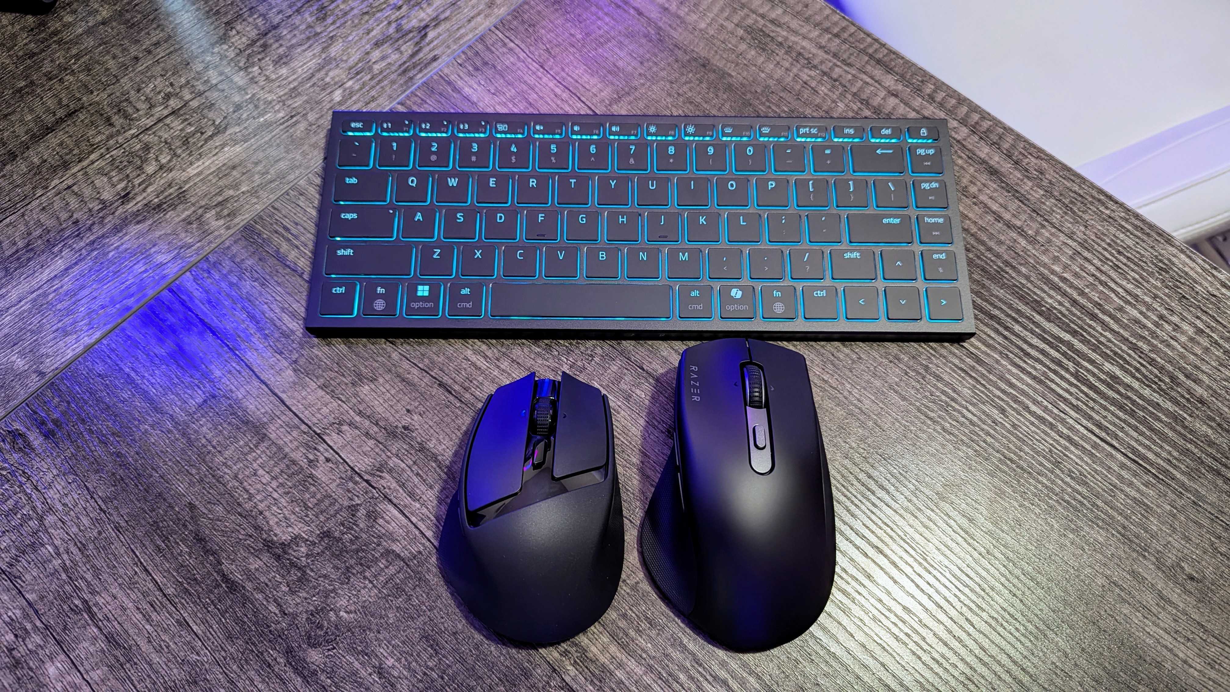 Image of the Razer Basilisk Mobile wireless mouse and Razer Joro wireless keyboard.