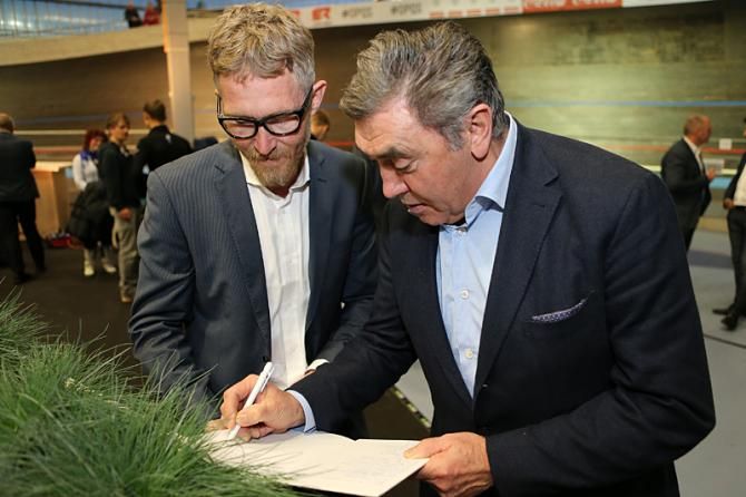 Eddy Merckx was on hand at his eponymous velodrome with Brian Holm