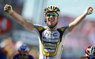 Mark Cavendish wins stage 11 of the Tour de France
