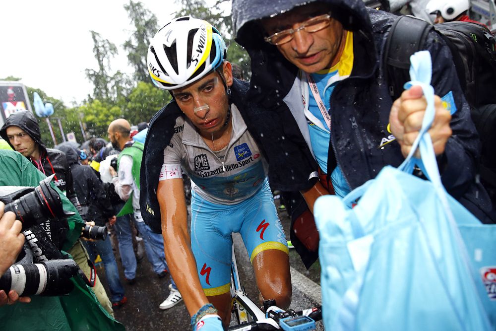 Fabio Aru lost time to Alberto Contador at the finish of Thursday's 12th stage.