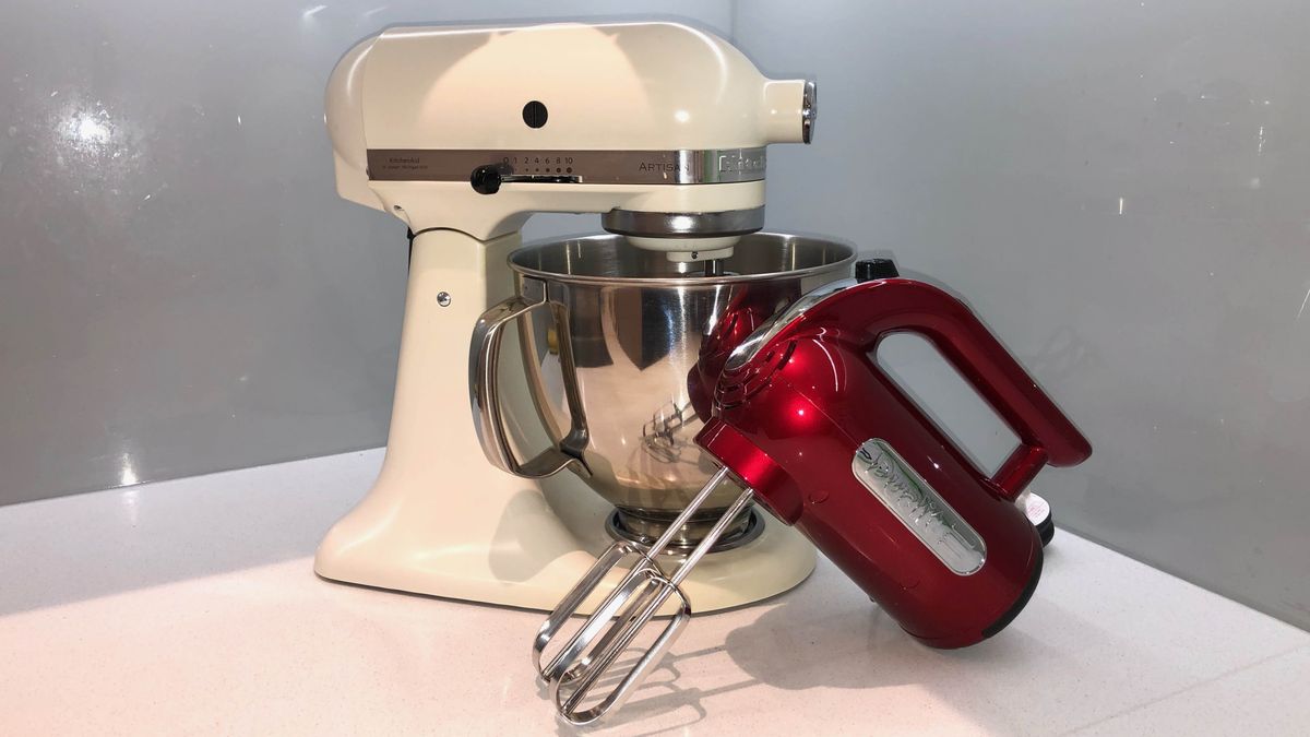 How To Use Hand Mixer Without Making A Mess