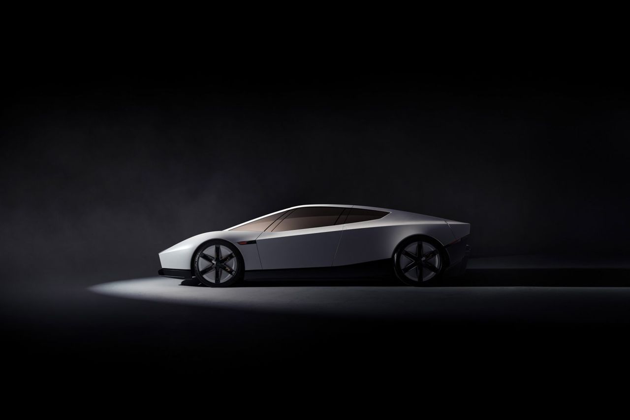 Tesla flying car Roadster
