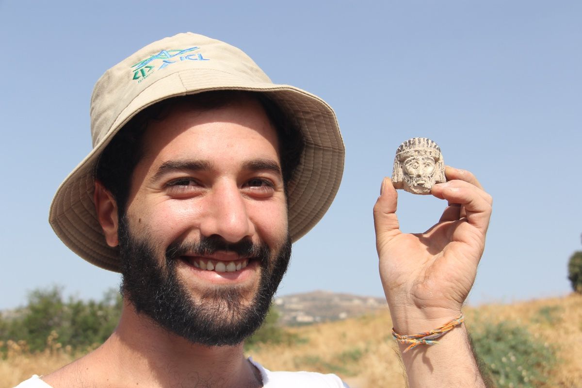A Face from the Bible May Appear in This Tiny Sculpture Live Science