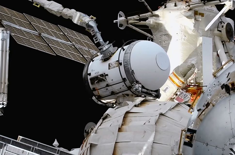 Russian cosmonauts relocate airlock on International Space Station ...