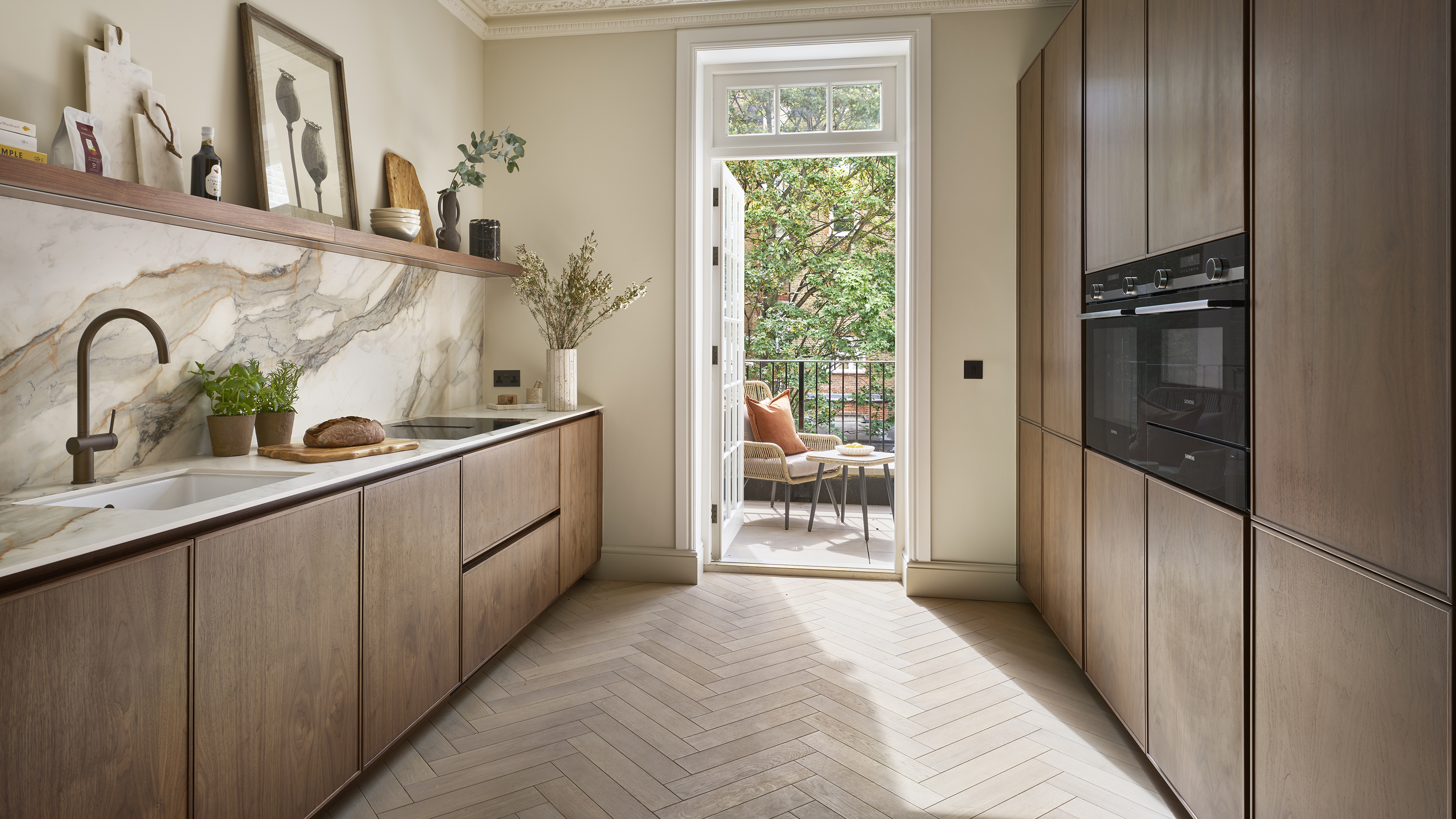 Davonport dark wood kitchen