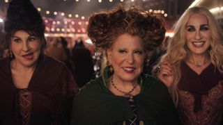 Kathy Najimy, Bette Middler and Sarah Jessica Parker in Hocus Pocus 2