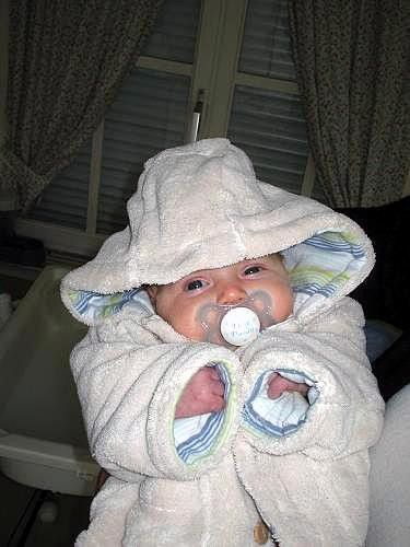 Baby Jade makes quite the Jedi