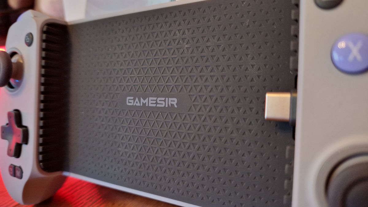 GameSir G8 Galileo's textured back which grips the phone you're playing on