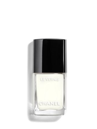 Chanel Glaciale nail polish