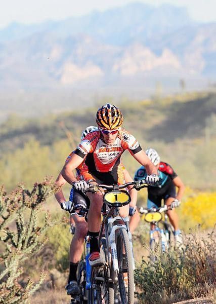 Geoff Kabush (Maxxis) winning NMBS #2
