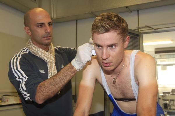 Impressive concentration, less impressive tan lines