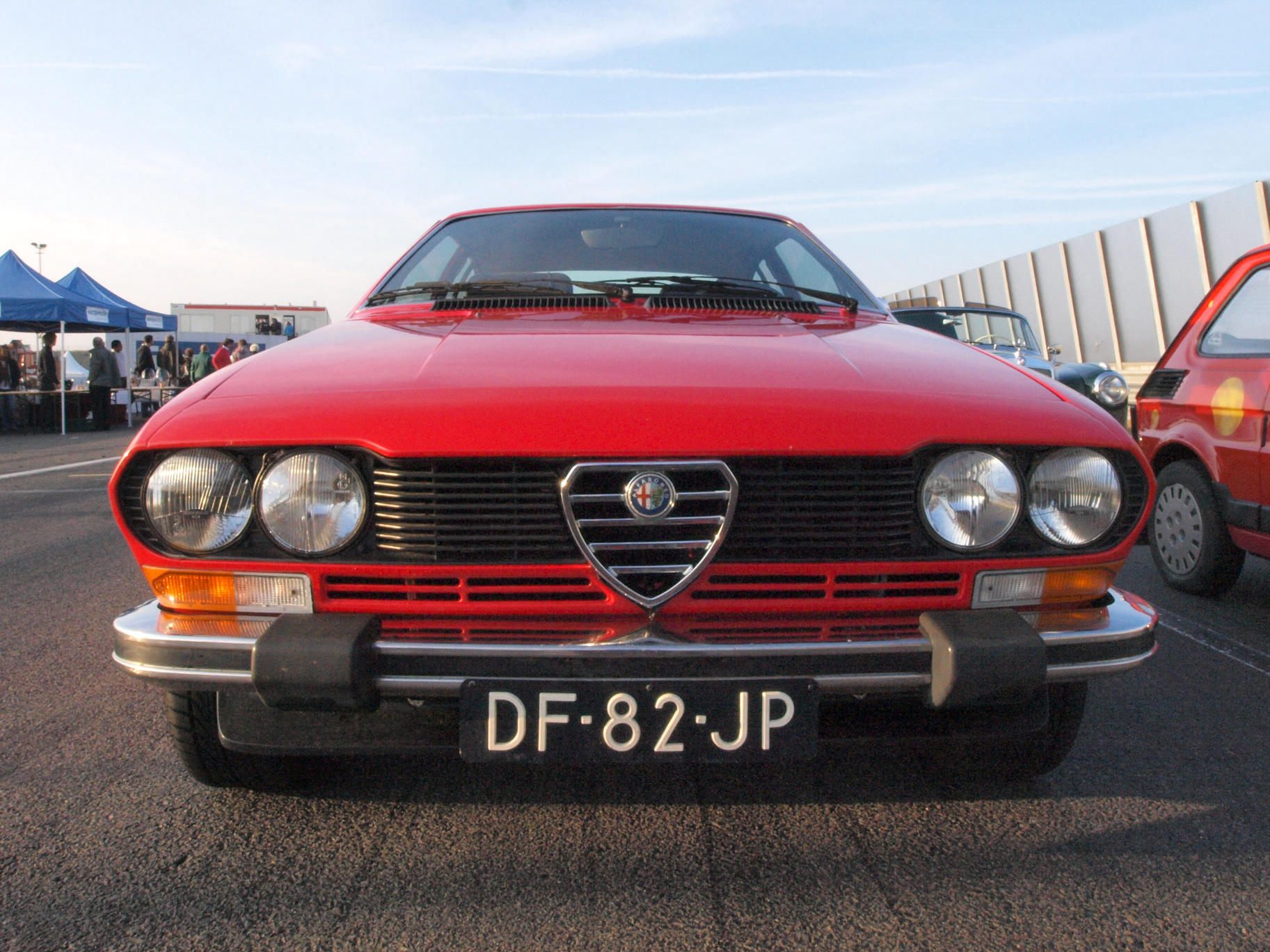 Alfa Romeo Alfetta 2000 GTV viewed from the front
