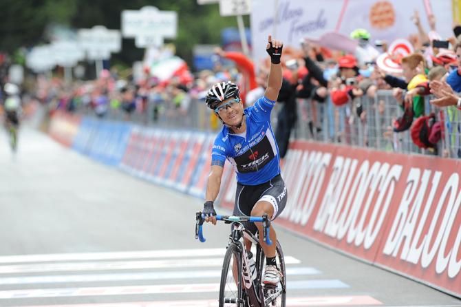 Julian Arredondo (Trek Factory Racing) salutes after his stage win