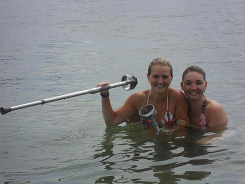Suz-Hext-In-Sea