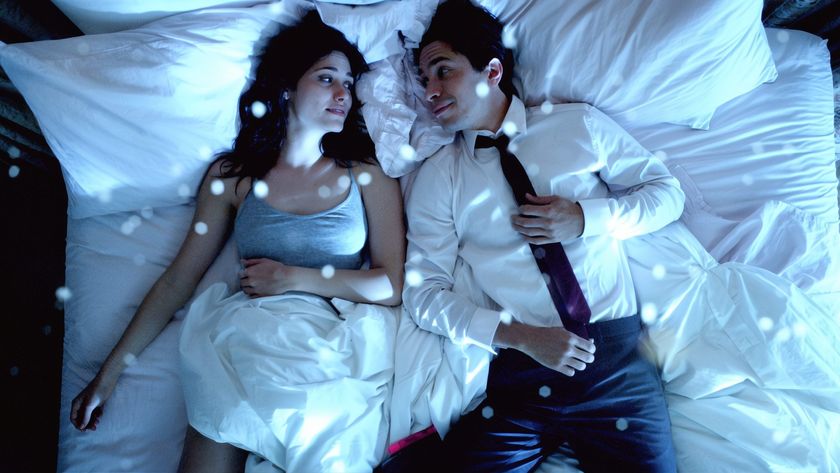 Emmy Rossum and Justin Long in Comet