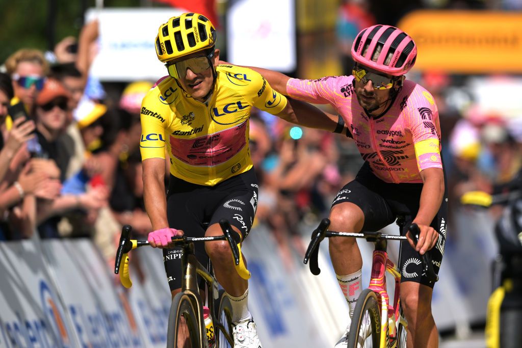 VALLOIRE FRANCE JULY 02 LR Richard Carapaz of Ecuador EasyPost Yellow Leader Jersey and Ben Healy of Ireland and Team EF Education EasyPost cross the finish line during the 111th Tour de France 2024 Stage 4 a 1394km stage from Pinerolo to Valloire UCIWT on July 02 2024 in Valloire France Photo by Tim de WaeleGetty Images