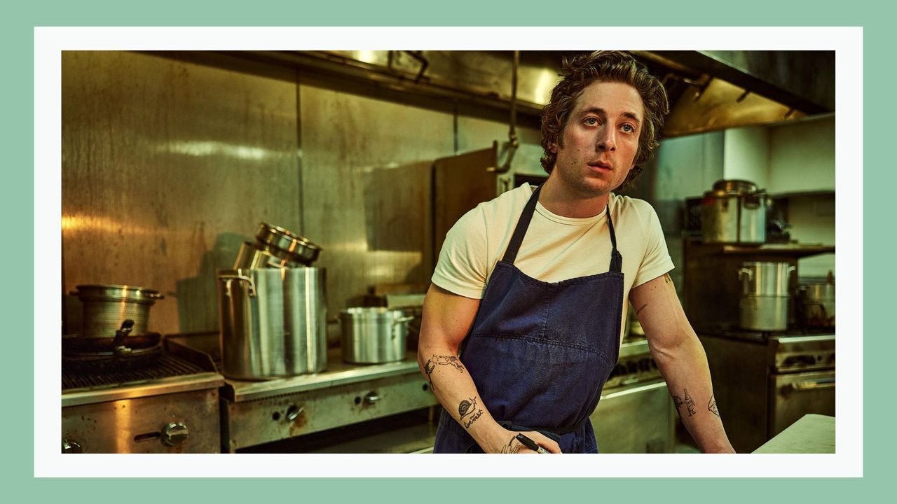 Jeremy Allen White in season 2 of The Bear