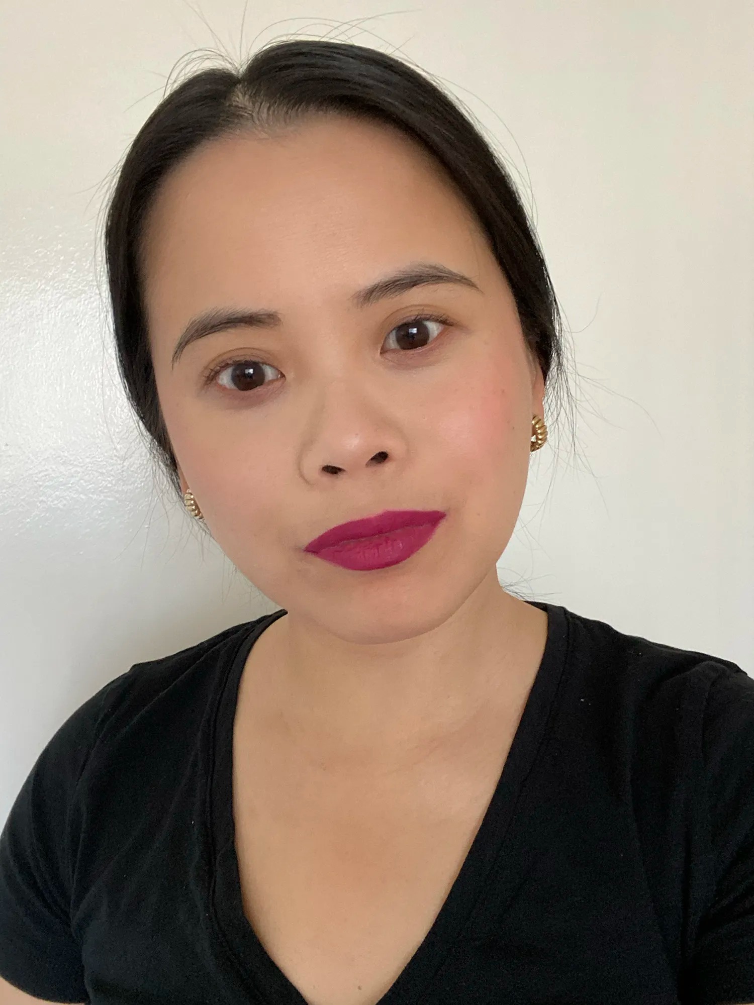 Sarah Yang wearing the Maybelline Super Stay Matte Ink Liquid Lipstick.
