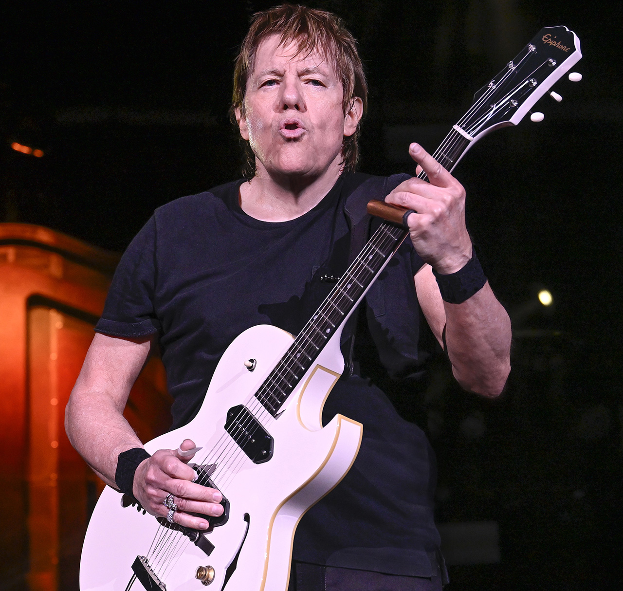 George Thorogood wields his Epiphone ES-125 onstage