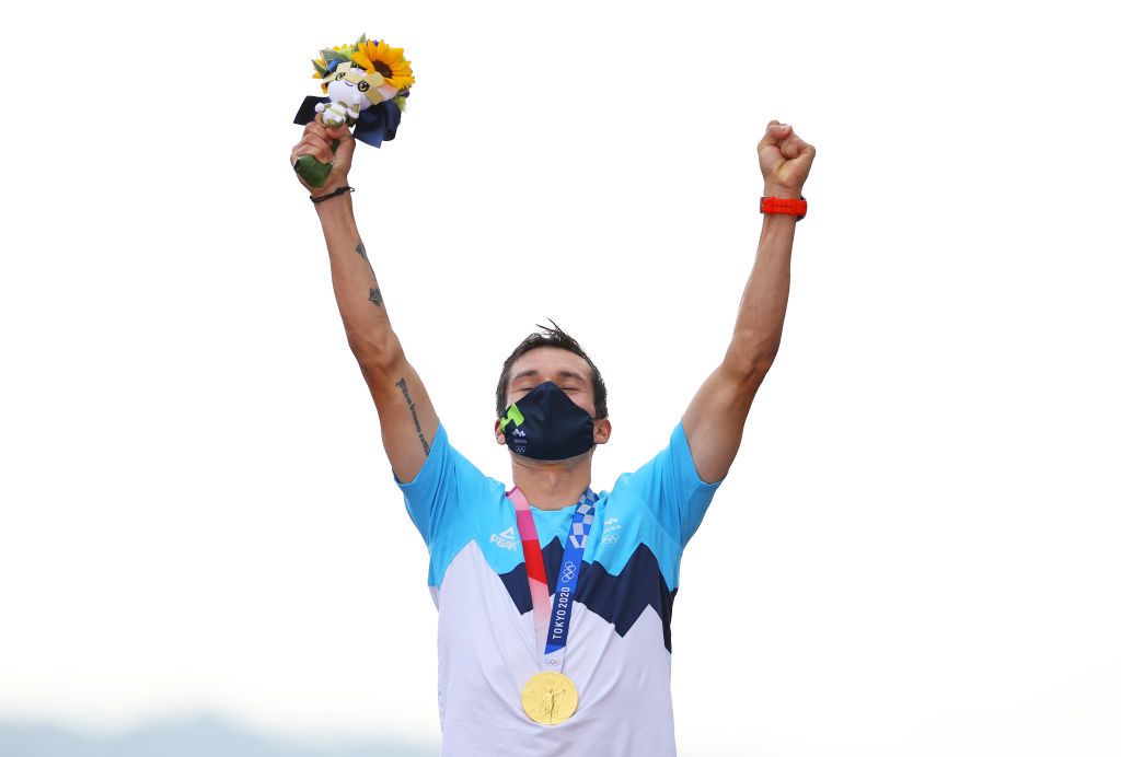 OYAMA JAPAN JULY 28 Primoz Roglic of Team Slovenia poses with the gold medal after the Mens Individual time trial on day five of the Tokyo 2020 Olympic Games at Fuji International Speedway on July 28 2021 in Oyama Shizuoka Japan Photo by Tim de WaeleGetty Images