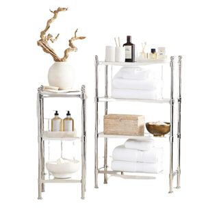 Three-tiered metal storage for bathrooms with tempered glass and elegant round feet 