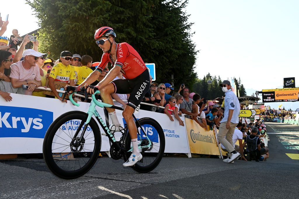 Warren Barguil (ArkeaSamsic) crosses the finish line in 7th place on stage 15
