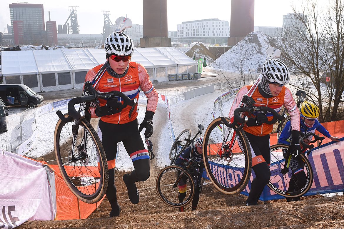 Mathieu and David van der Poel test the stairs