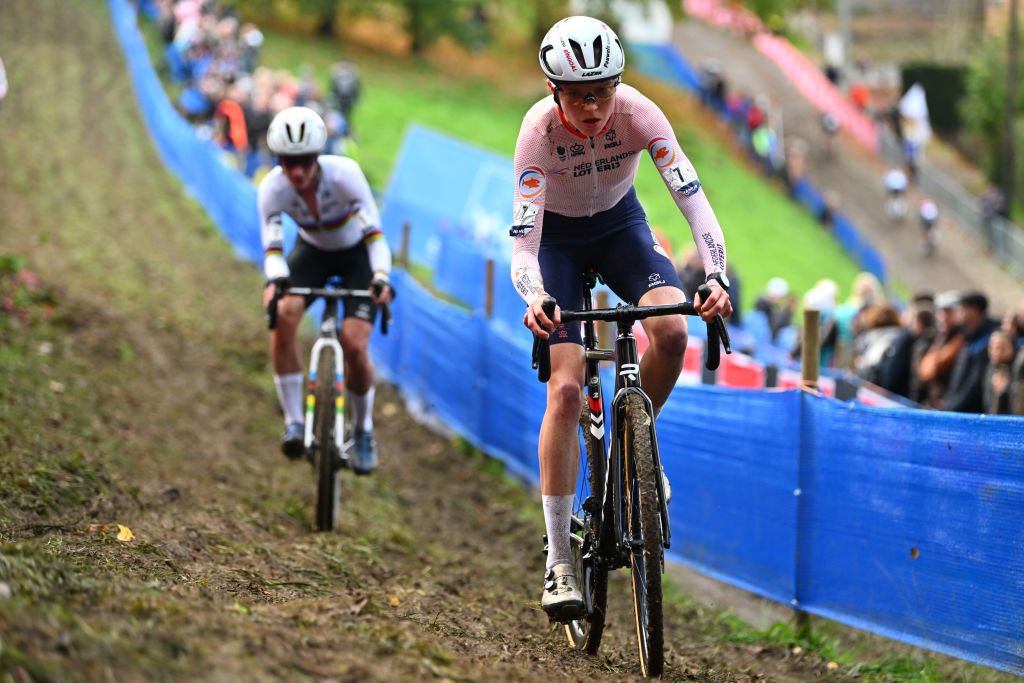 NAMUR BELGIUM NOVEMBER 05 Fem Van Empel of The Netherlands competes during the 20th UEC European Cyclocross Championships 2022 Womens Elite EuroCross22 on November 05 2022 in Namur Belgium Photo by Luc ClaessenGetty Images