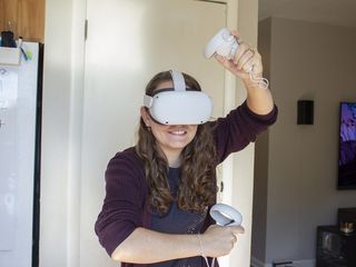 Oculus Quest 2 Playing