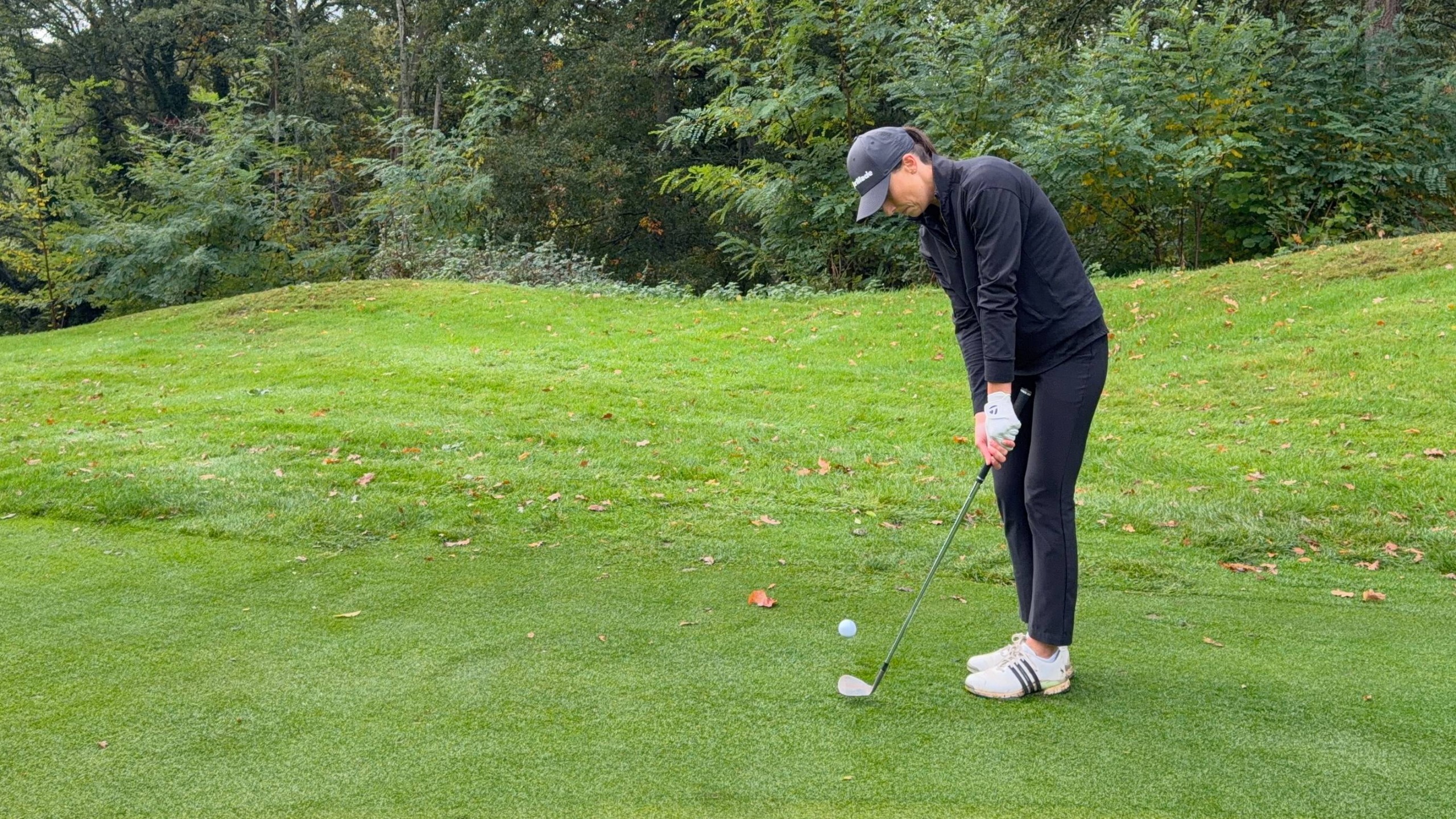 Jess Ratcliffe chipping