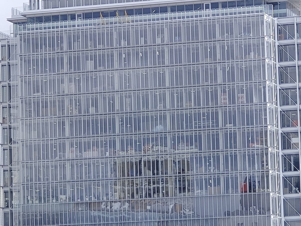 Xiaomi 13 at 10x digital zoom