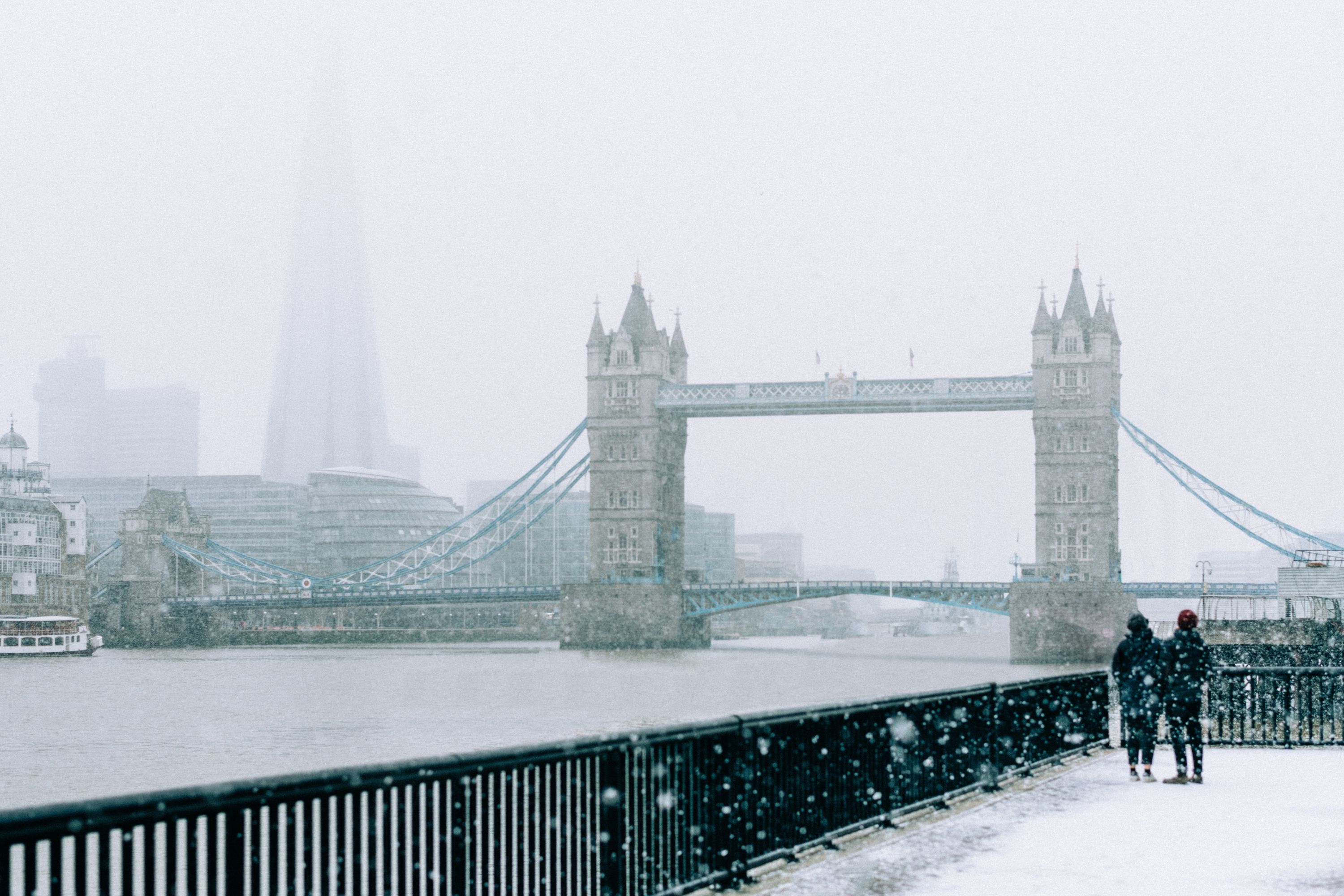 Snow Christmas Uk 2024 April Brietta