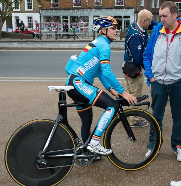 Liesbet de Vocht chats with her Belgian staff