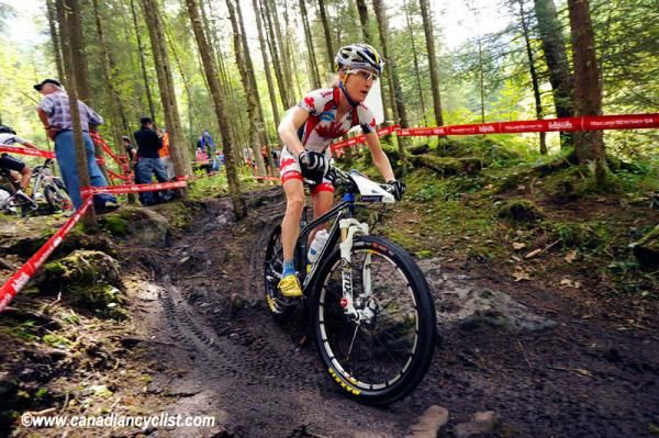 Catharine Pendrel (Canada) on her way to winning