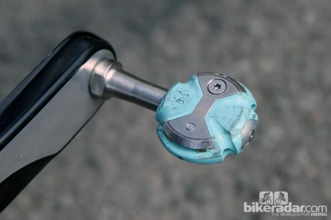 Fabian Cancellara (Radioshack-Nissan-Leopard-Trek) puts the power down through a pair of Speedplay Zero pedals.