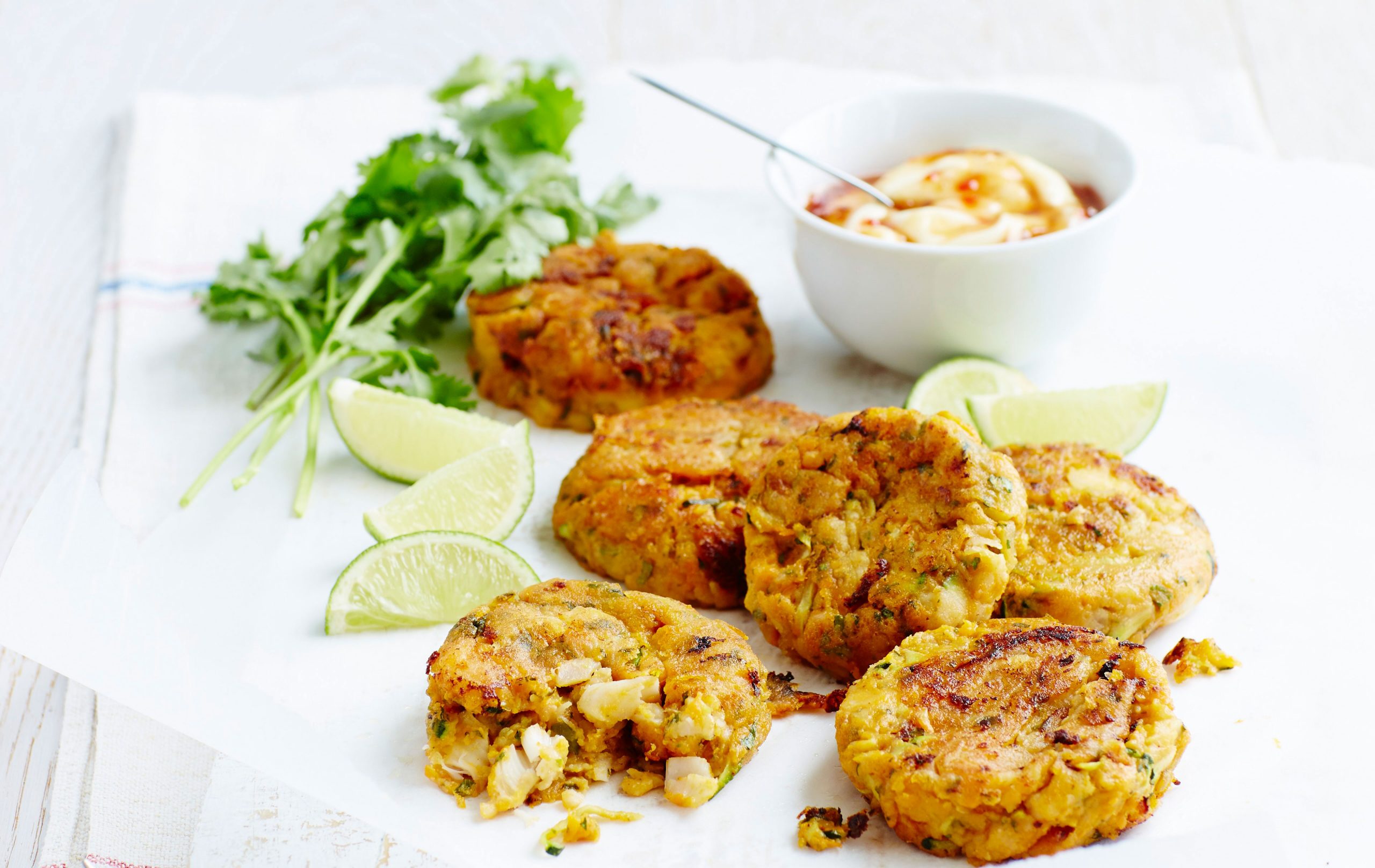 Sweet potato and courgette fish cakes, low calories meals