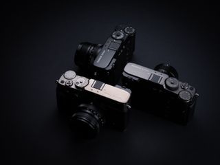 Fujifilm X100V replacement rumour dashes OIS dreams as lens