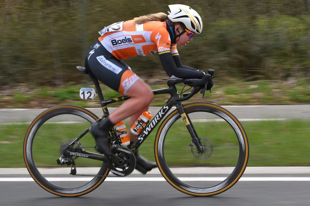 Anna van der Breggen rides solo to the finish of Tour of Flanders