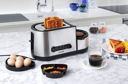 You can whip up a full English breakfast in just 5mins with this genius  5-in-1 toaster