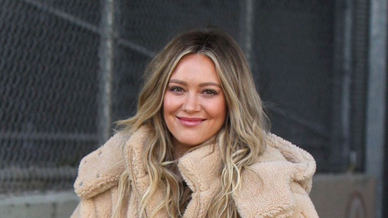 Clothing, Fur, Fur clothing, Street fashion, Outerwear, Coat, Fashion, Jacket, Overcoat, Blond,