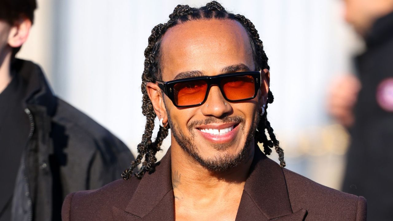 PARIS, FRANCE - JANUARY 19: Lewis Hamilton attends the Dior Homme Menswear Fall/Winter 2024-2025 show as part of Paris Fashion Week on January 19, 2024 in Paris, France. (Photo by Pierre Suu/Getty Images)